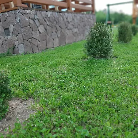 Semesterbostad Wooden House Ripac *