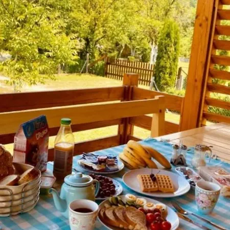 Wooden House Ripac 펜션