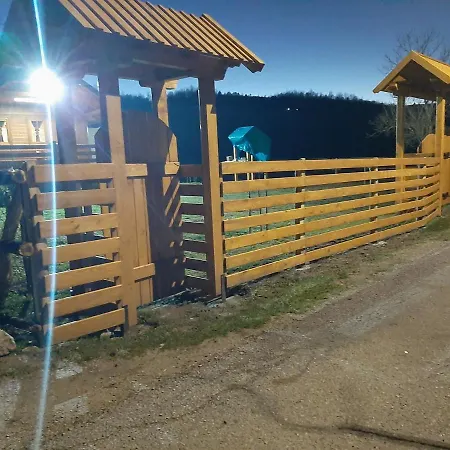 Wooden House Ripac * Bihać