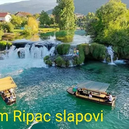 Wooden House Ripac 펜션 *