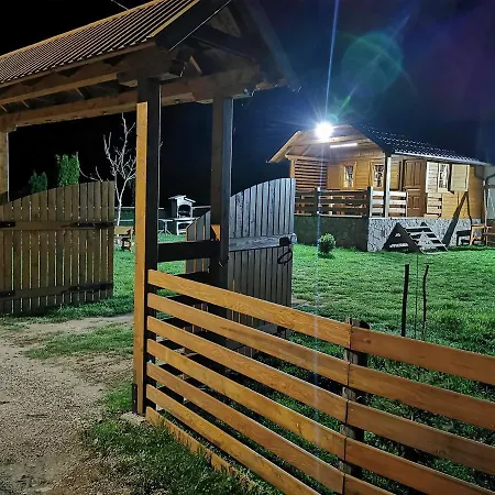 Wooden House Ripac 펜션 Bihać